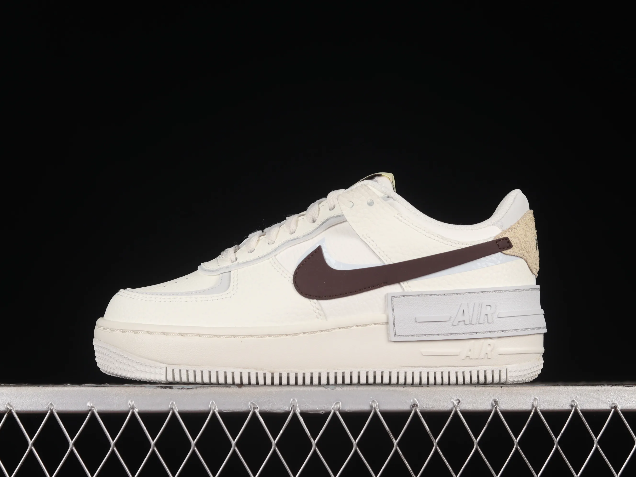 All Categories Nk Air Force 1 Air Force Series Nk Air Force 1 Shadow Air Force Lightweight Increase Nk Air Force 1 Shadow Air Force One Lightweight Increase Low-top Versatile Sneakers FD0804-100